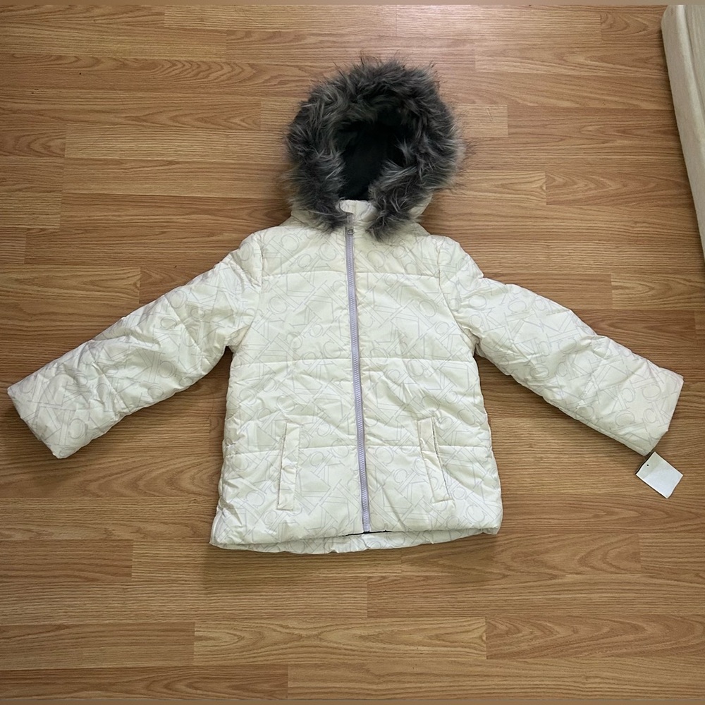 Calvin Klein Girls Puffer Jacket Coat size 8/10 NEW